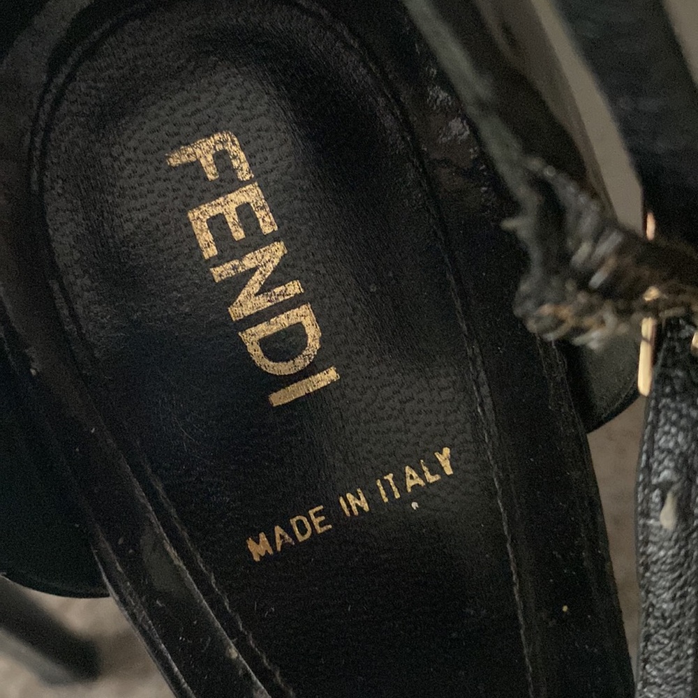 FENDI Black Patent Leather T Strap Peep Toe Platform Sandals - Picture 6 of 13